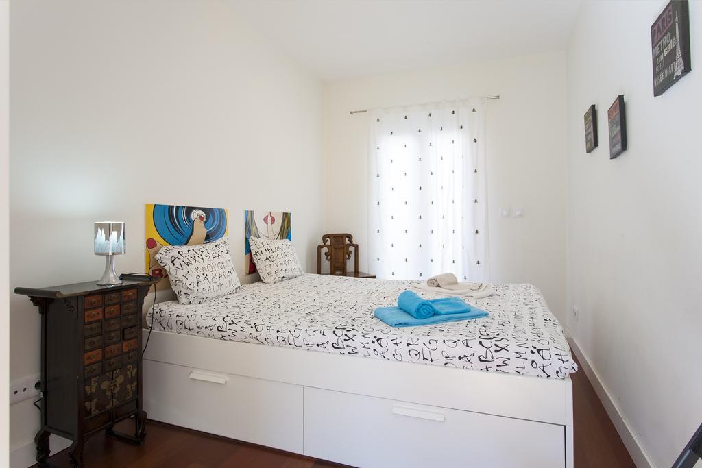 Joivy Joyful 2Br Apt With Terrace Nearby Sao Bento Palace Apartment Lisbon Exterior photo