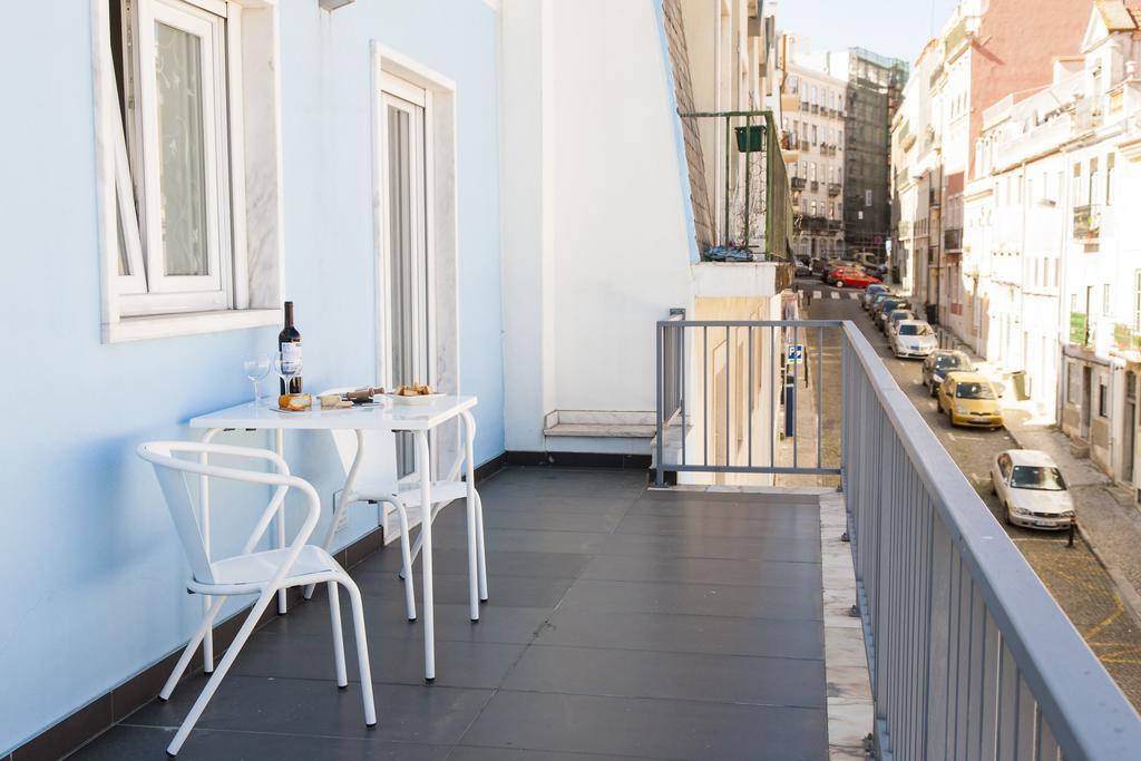 Joivy Joyful 2Br Apt With Terrace Nearby Sao Bento Palace Apartment Lisbon Room photo