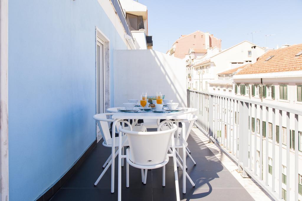 Joivy Joyful 2Br Apt With Terrace Nearby Sao Bento Palace Apartment Lisbon Exterior photo