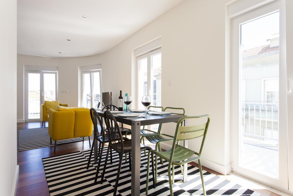 Joivy Joyful 2Br Apt With Terrace Nearby Sao Bento Palace Apartment Lisbon Exterior photo